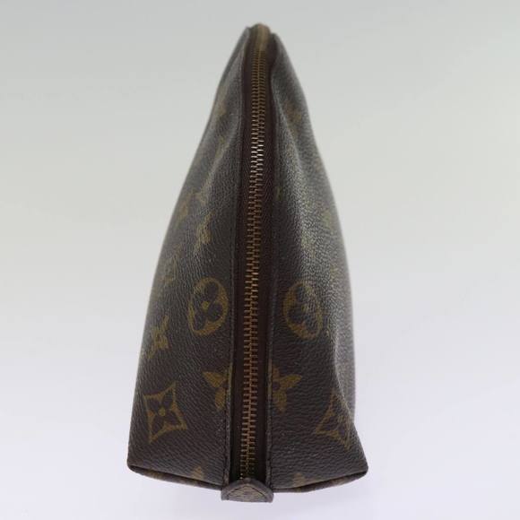 LOUIS VUITTON Monogram Trousse Demi Ronde Cosmetic Pouch M47520 LV Auth 76931 - Picture 4 of 16